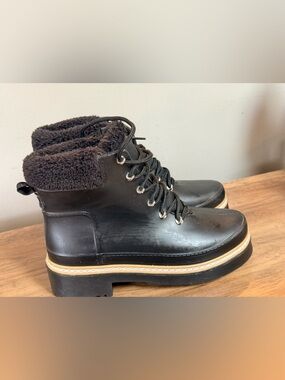 Marc Fisher Black Lace-Up Ankle Boots with Sherpa size 8